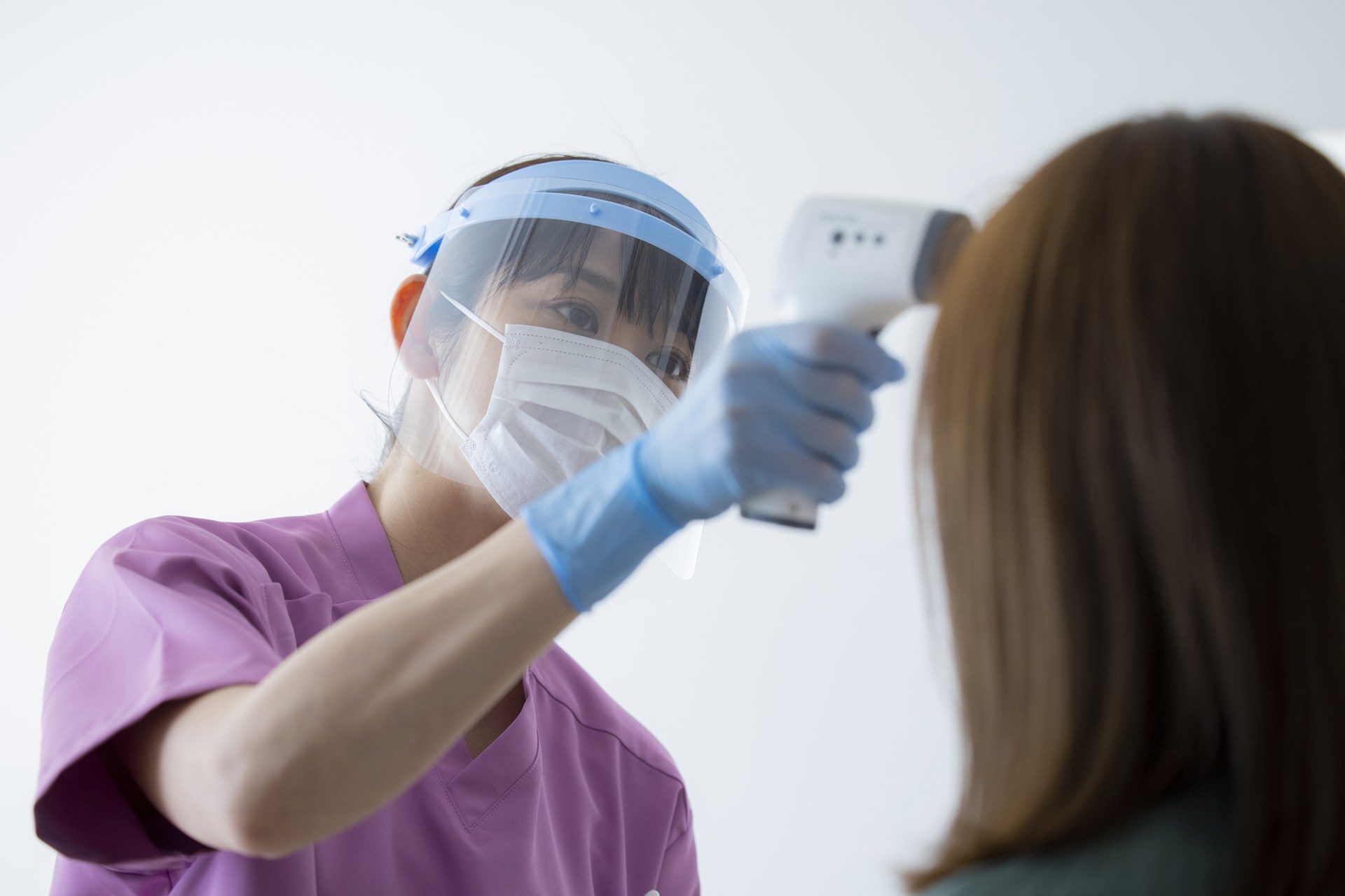 発熱外来に対応しています